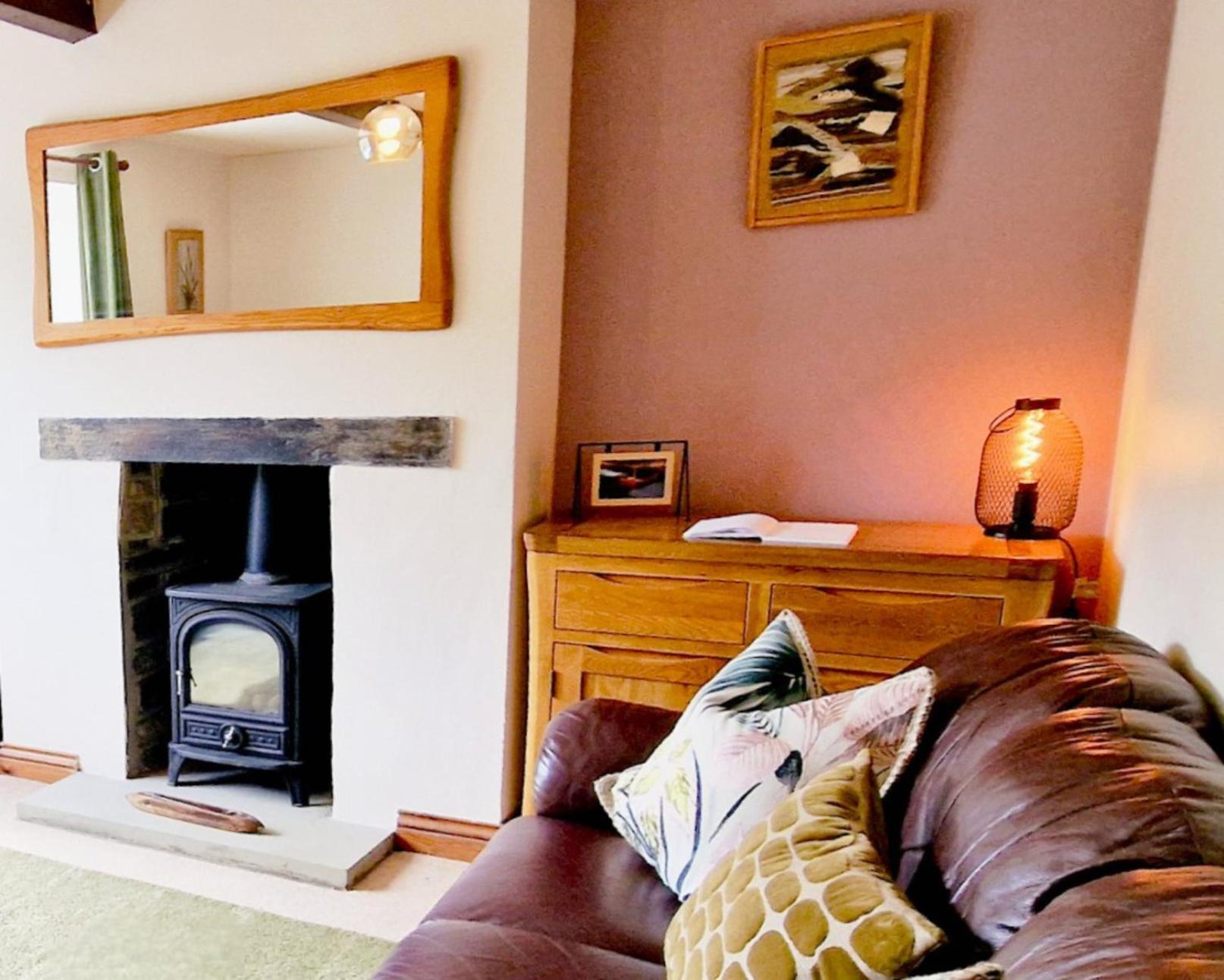 The Old Wash Kitchen - Charming Character Cottage In Holmfirth, Yorkshire Exterior foto